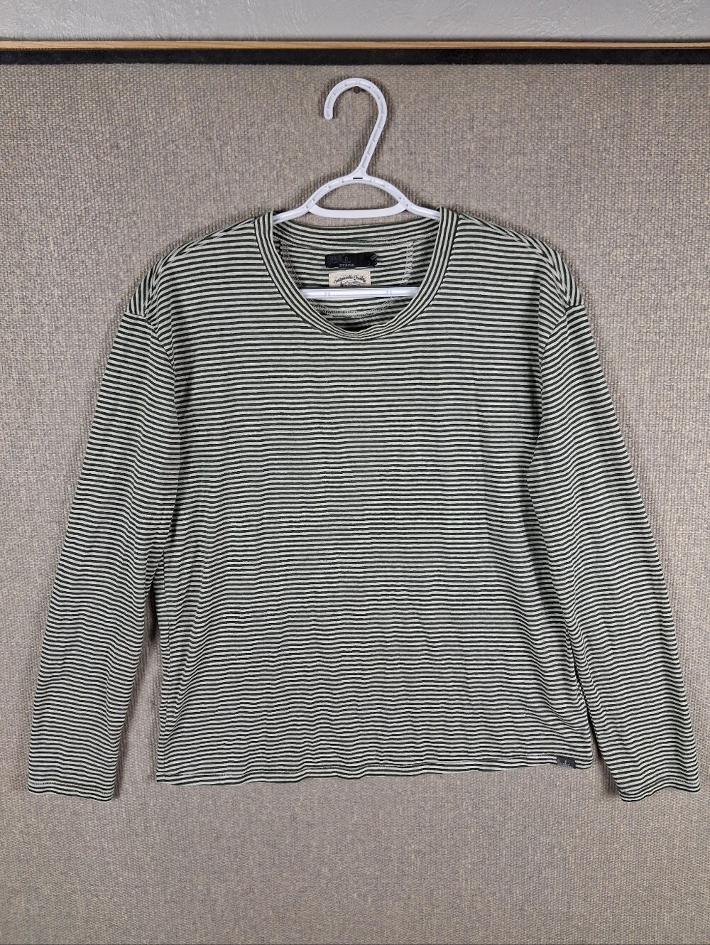 prAna Cozy Up Long Sleeve Crew Top Womens Small Stripes Hemp Blend Sustainable